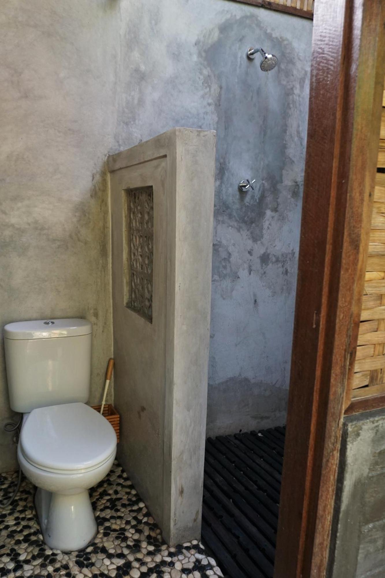 Basa-Basi Lodge Ilhas Karimunjava Exterior foto