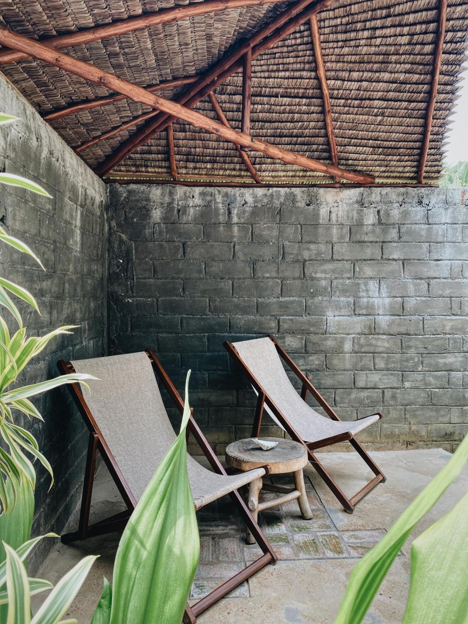 Basa-Basi Lodge Ilhas Karimunjava Exterior foto